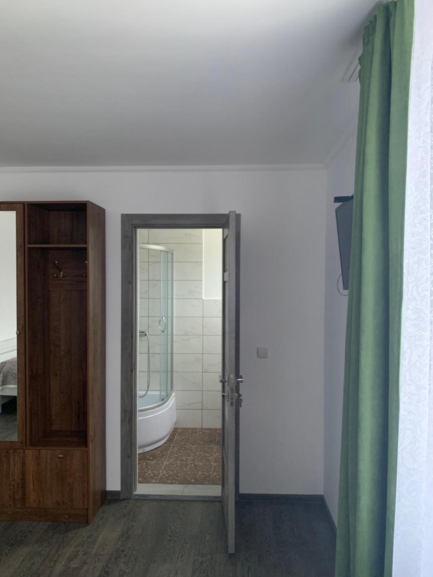 Серце Карпат Hotel Yasinya Buitenkant foto